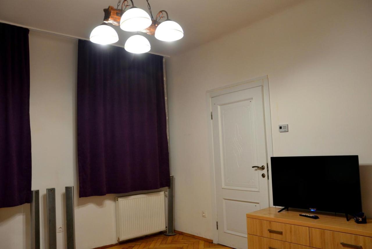 Brand New Apartment In City Center Lviv Exterior photo